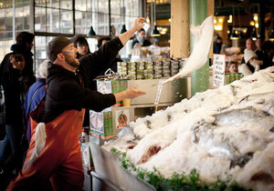 Seattle Food & Cultural Tour of Pike Place Market