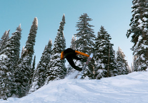 10 Tage Skireise Revelstoke mit Flug, Transfer, Hotel und Skipass